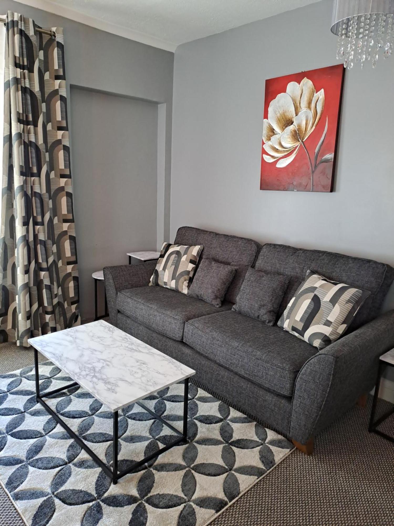 94 Main Street - Pembroke Holiday Home 외부 사진